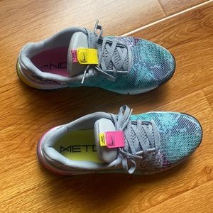 Women’s Nike Metcon 8 sneakers - size 6.5